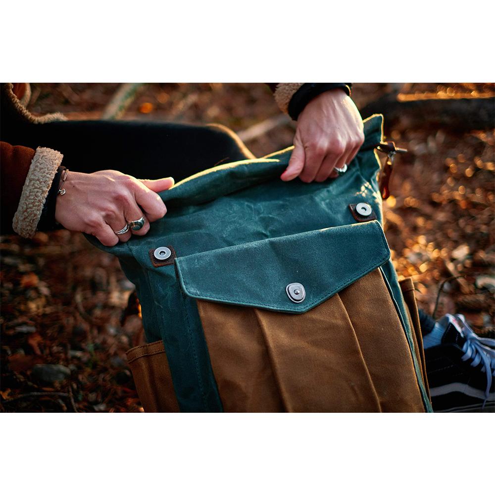 Rucksack mit Rollverschluss aus gewachster Canvas | MARSEILLE